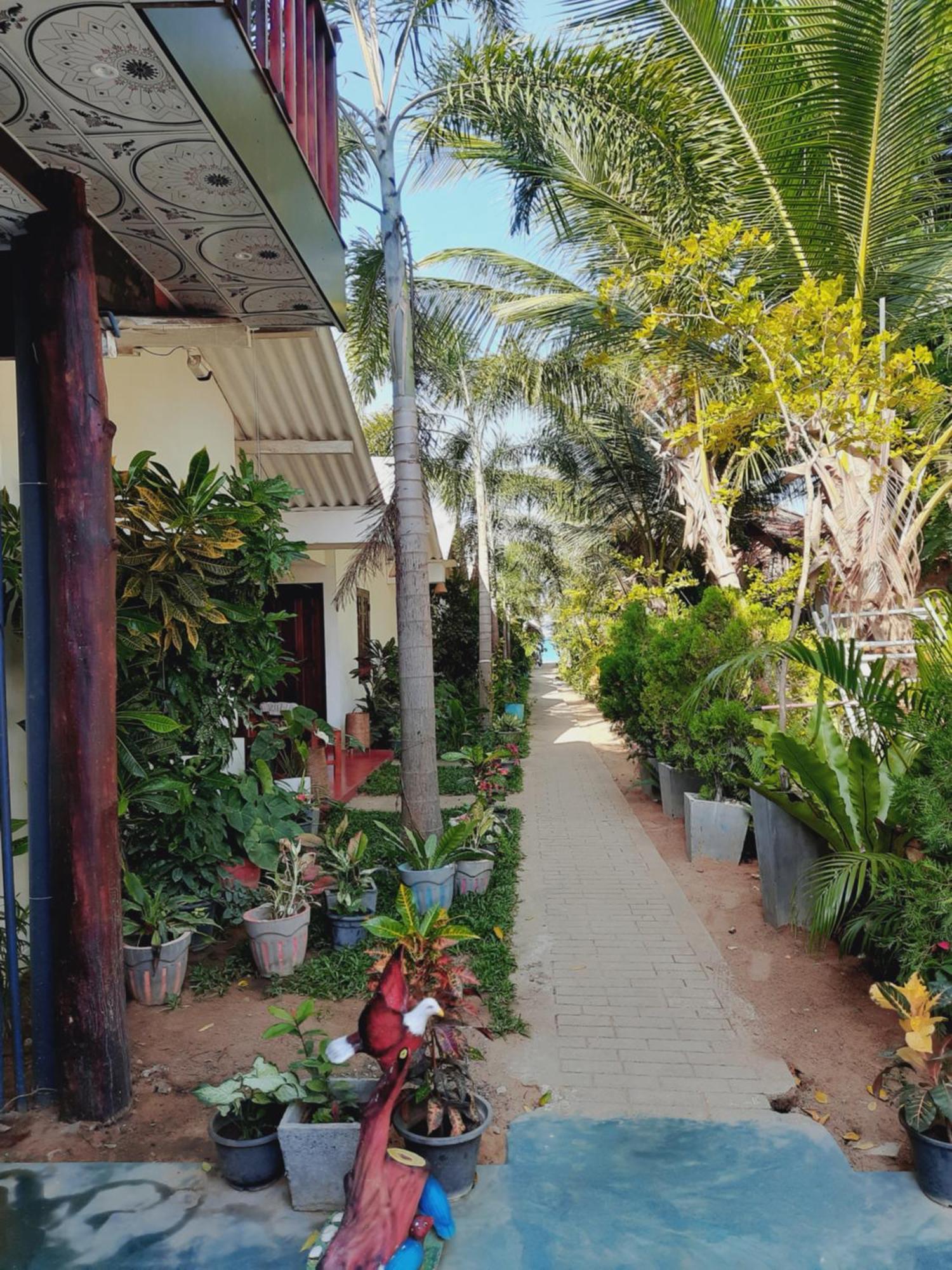 Hotel Feel The Waves Arugam Bay Exterior foto